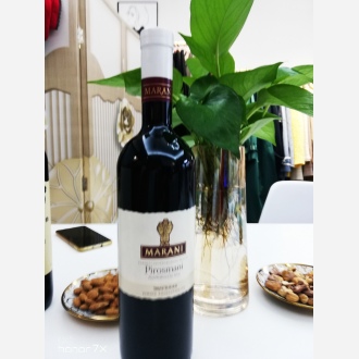 格鲁吉亚—皮罗斯玛尼半干红葡萄酒 （750gx1）